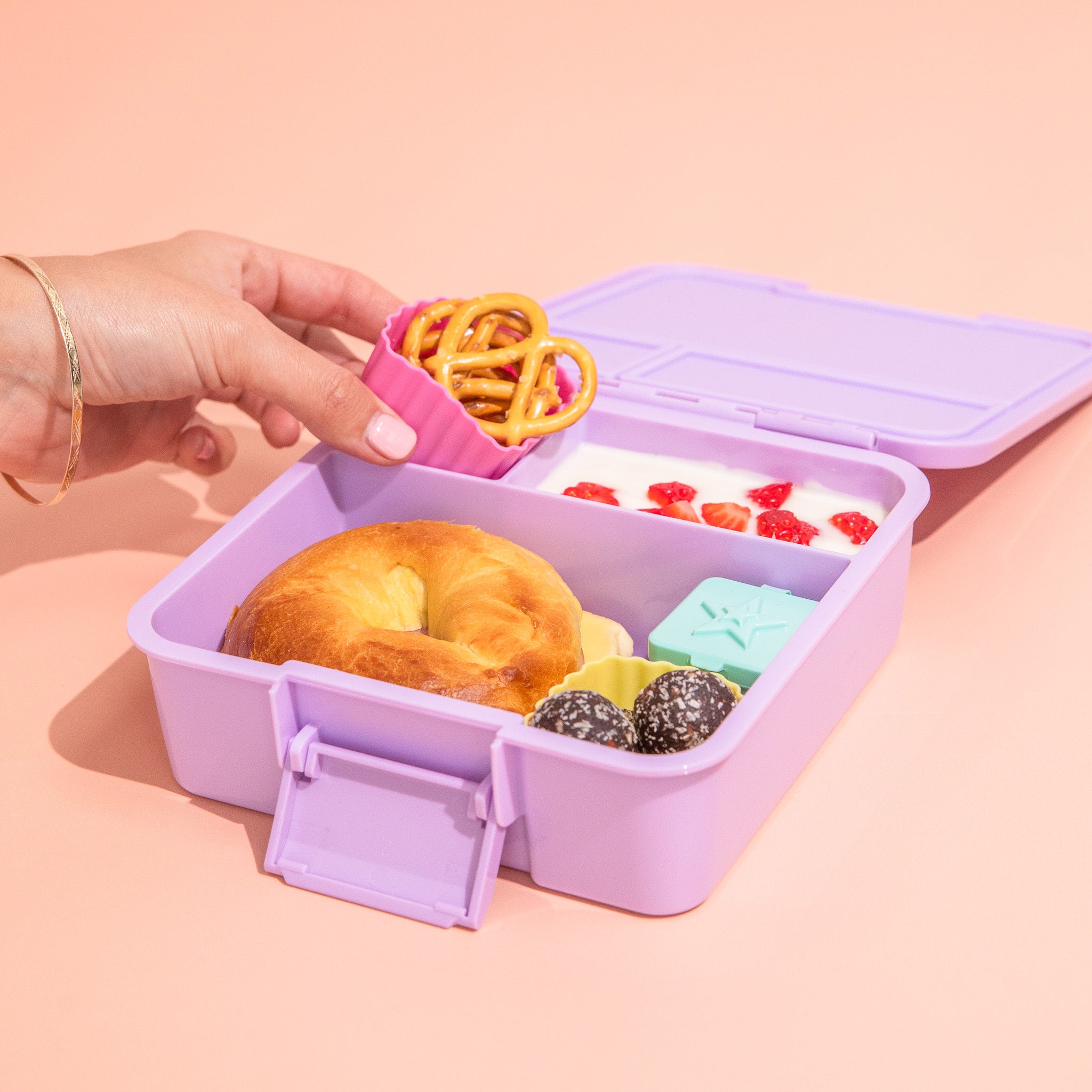 Floss pink mixed silicone bento cups