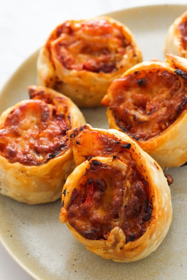 Pin wheels pizza scrolls