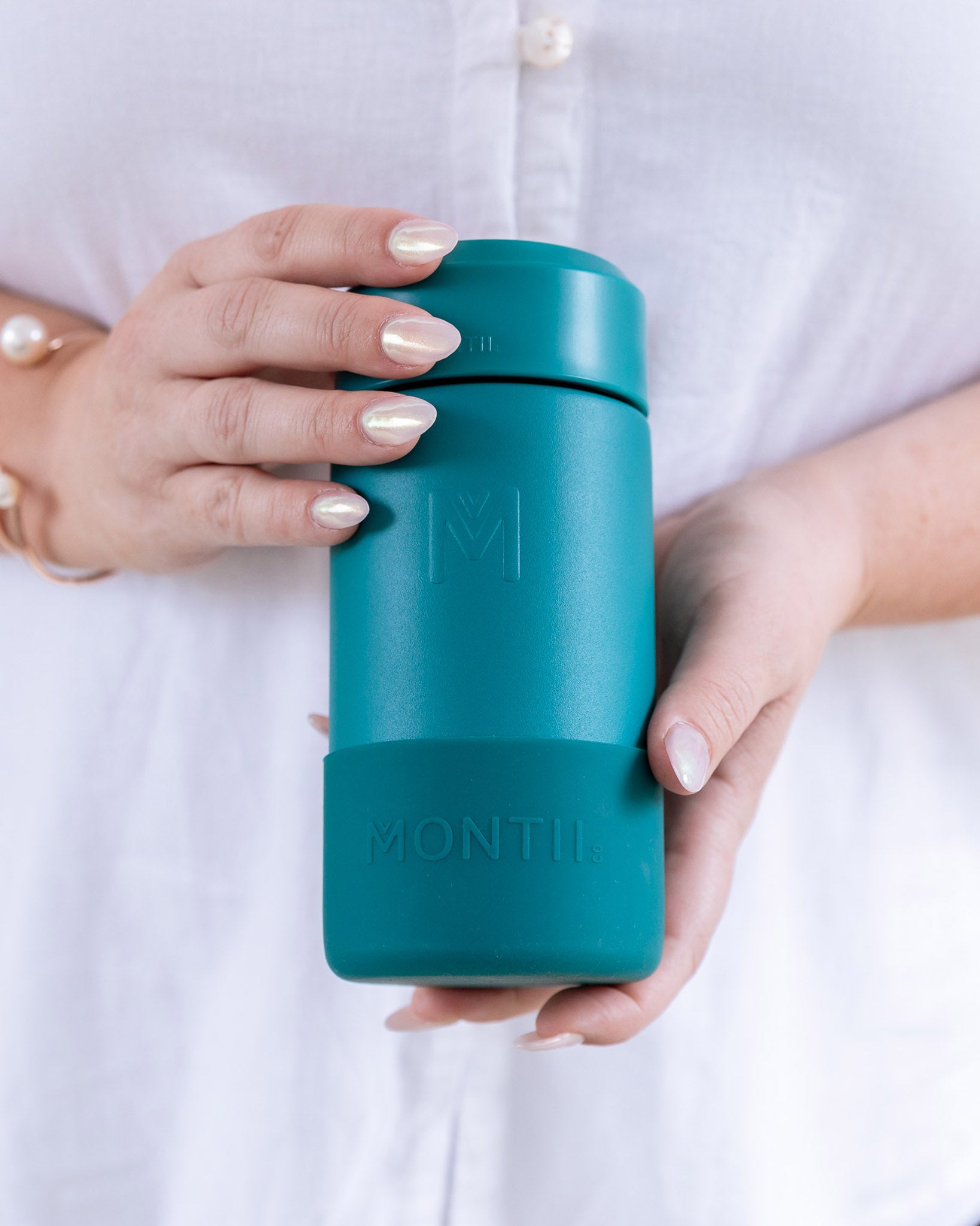 Insulated drink bottle