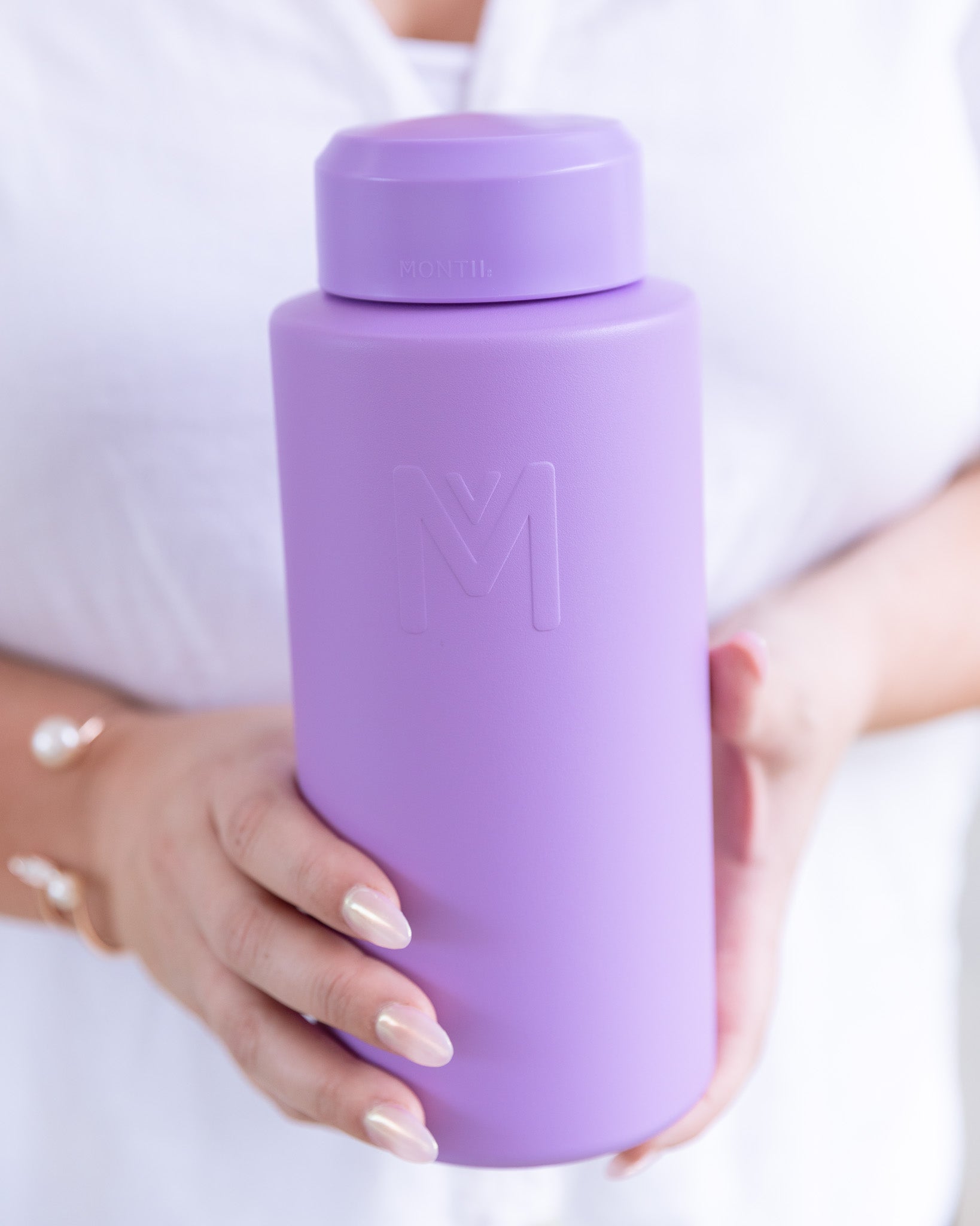 Purple flask and lid from MontiiCo