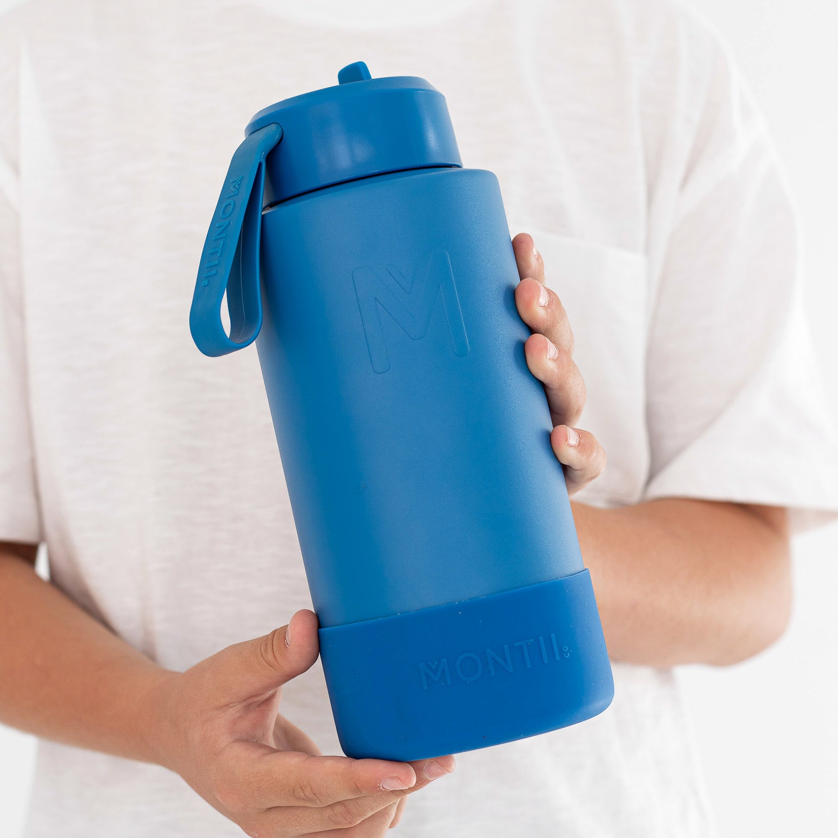 Blue Large 1 litre drink bottle and lid from MontiiCo