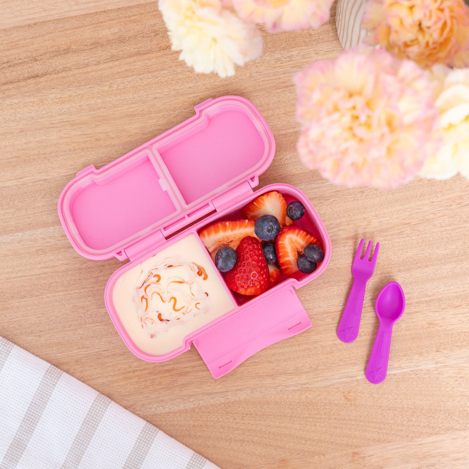 Floss pink munch and crunch container