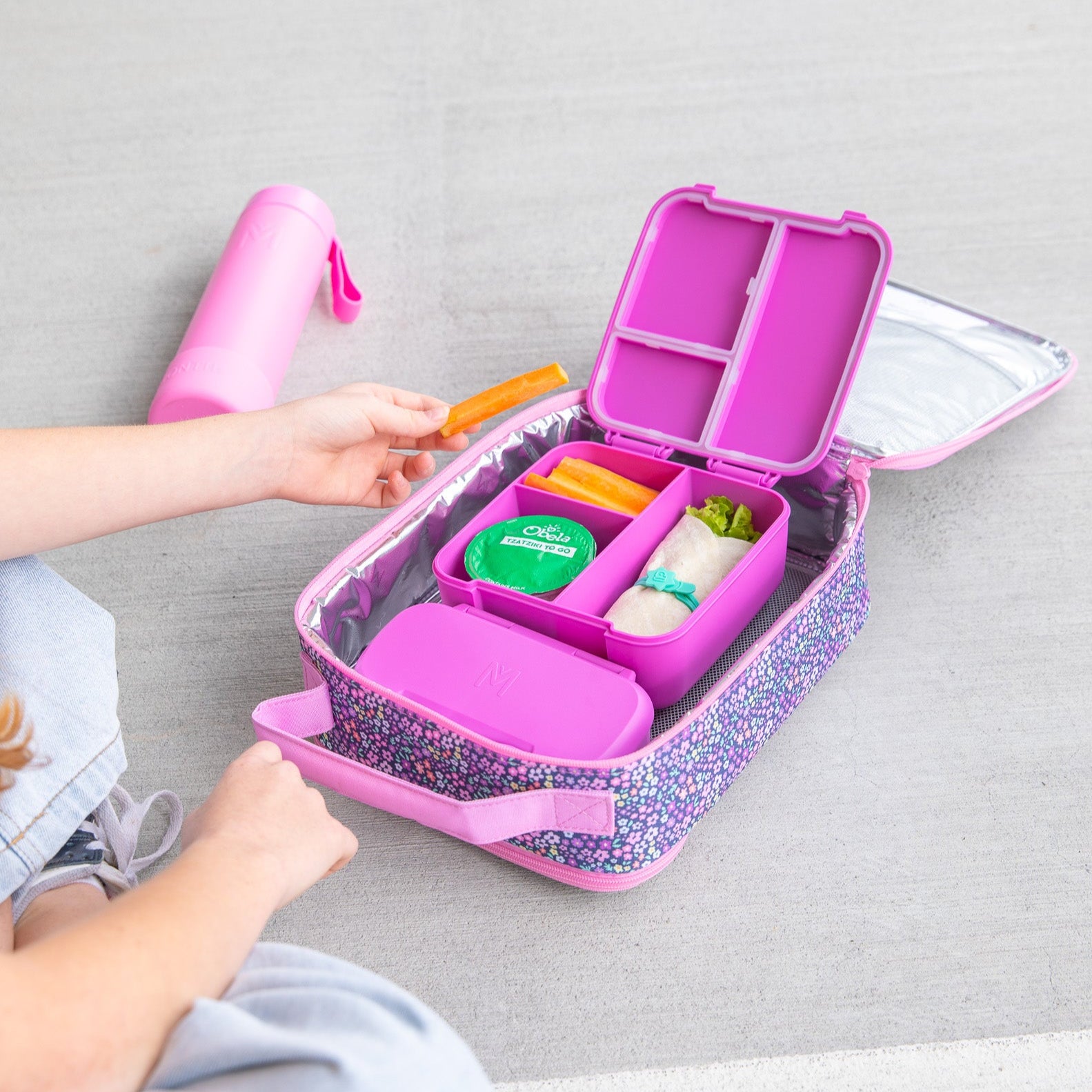 Meadow insulated lunch bag by MontiiCo