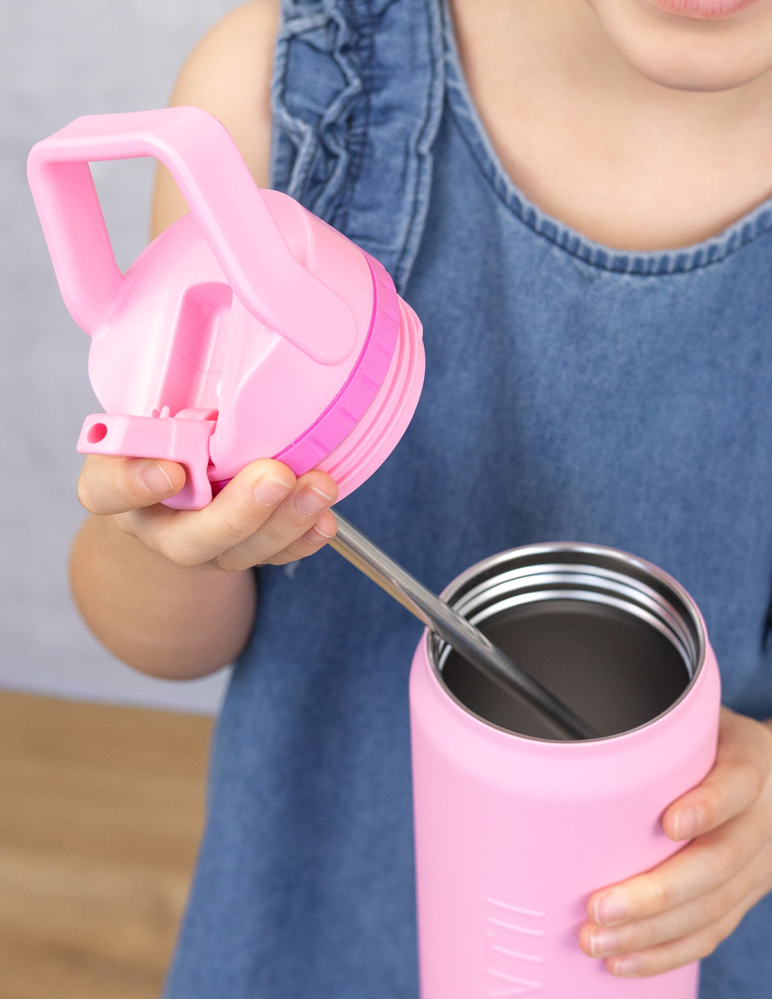 MontiiCo 750ml Sport Drink Bottle - Bubblegum